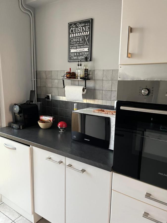 Sun Escape, Appart Renove Climatise 3 Pieces 4-6 Pers, 350M De La Plage Marseille Eksteriør bilde